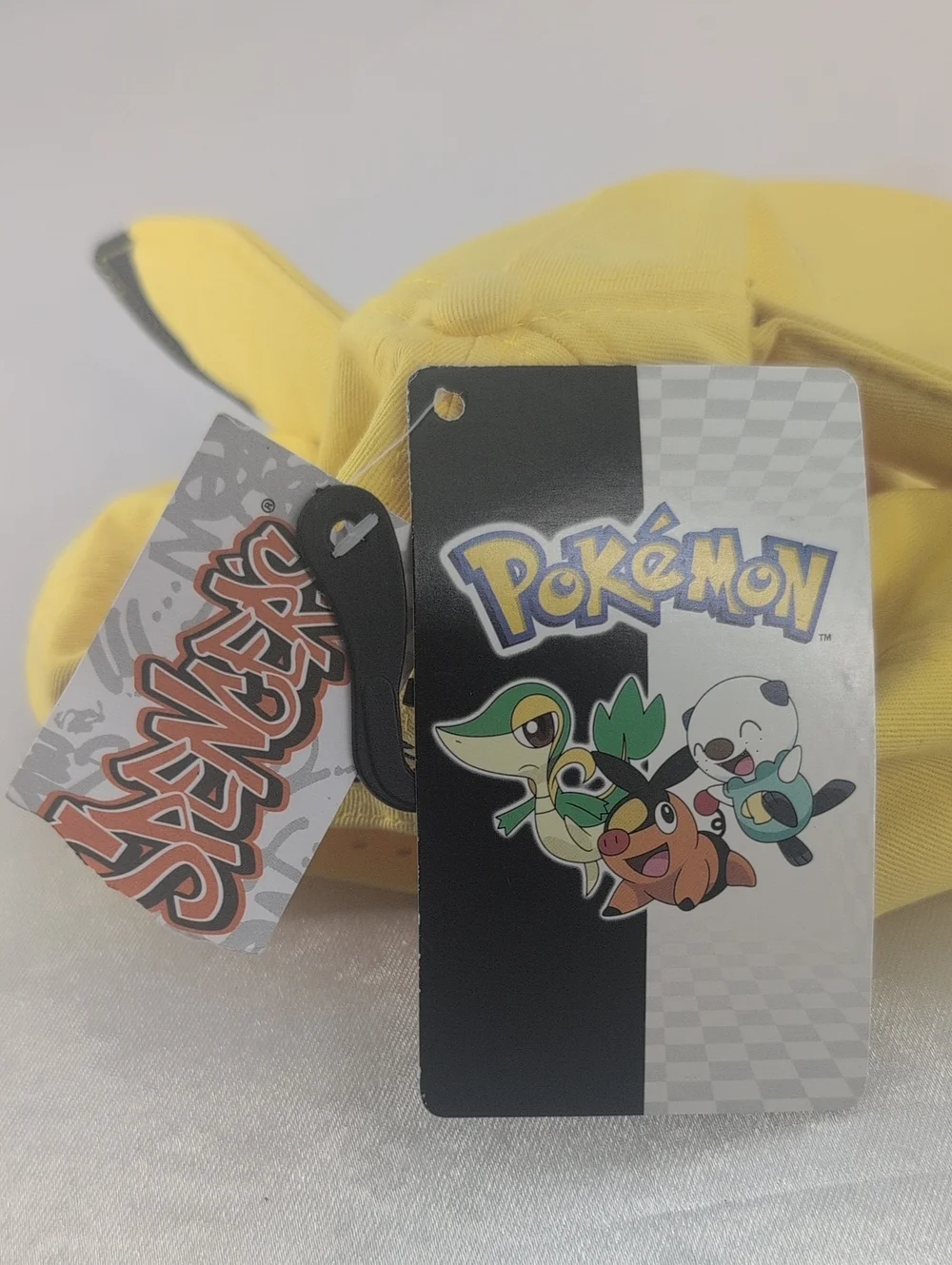 Pokemon Hat NWT !